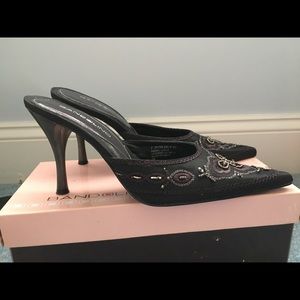 Bandolino beaded slide.